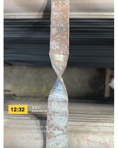 鐵藝護(hù)欄扶手立柱鍛件